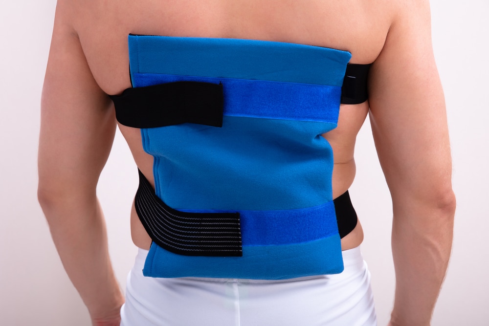 how to treat back pain with ice
